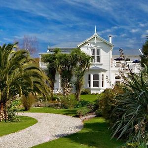 Sennen House Boutique Accommodation